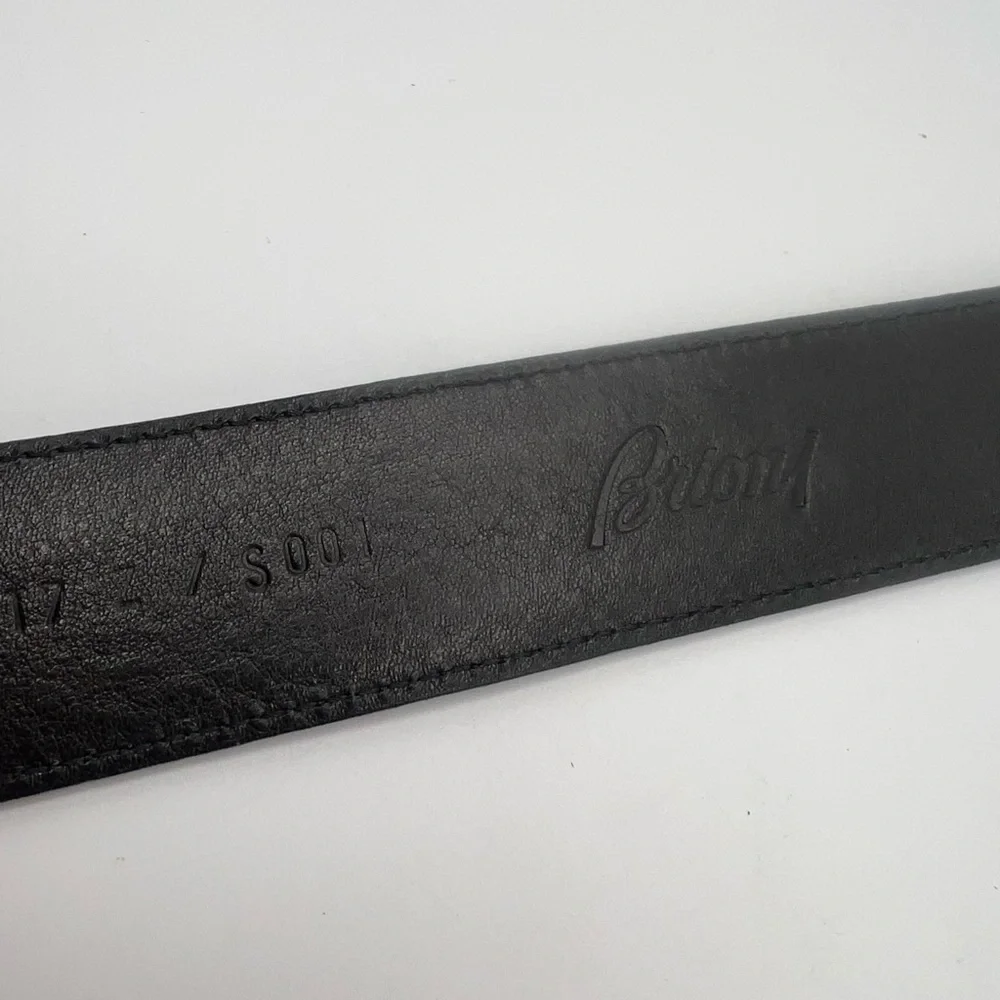 men's brioni logo buckle black Leather belt Size 32 Normal Wear See Photos